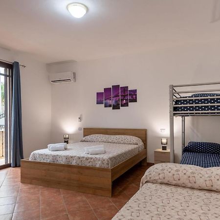 شينيسي Alelida Villa Con Piscina المظهر الخارجي الصورة