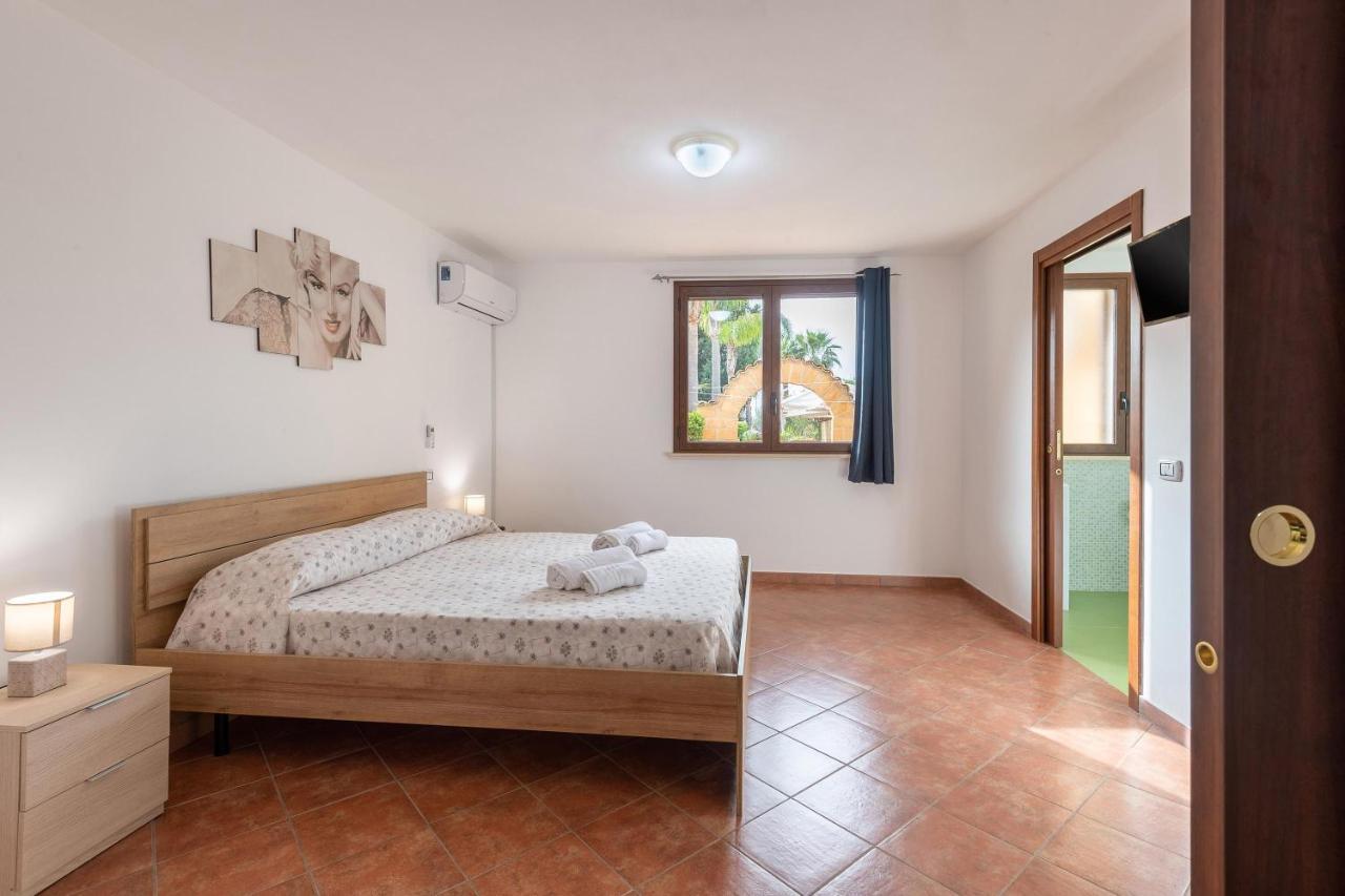 شينيسي Alelida Villa Con Piscina المظهر الخارجي الصورة